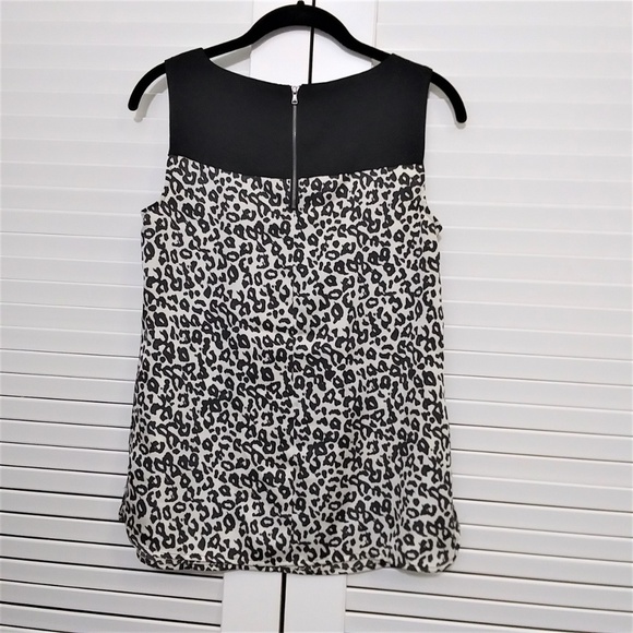 Loft Sleevless Animal Print Back Zip Baby Doll Top - Picture 2 of 6